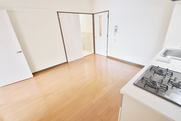 第2ゼルコーバ烏山の物件内観写真